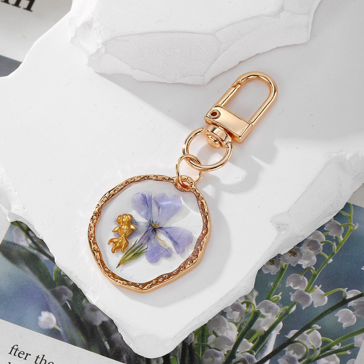 Pressed Flower Resin Keychain size guide